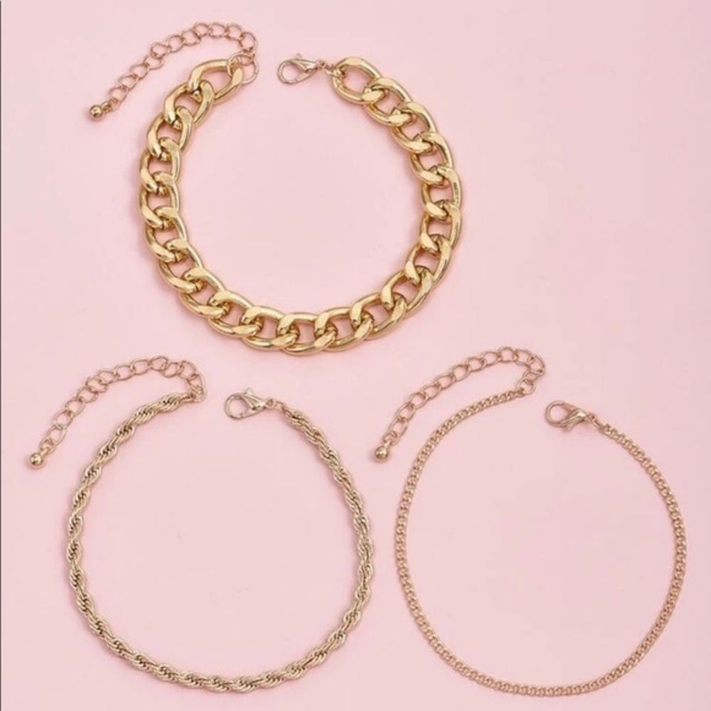 3/$30 💛 3pcs Chain Anklet